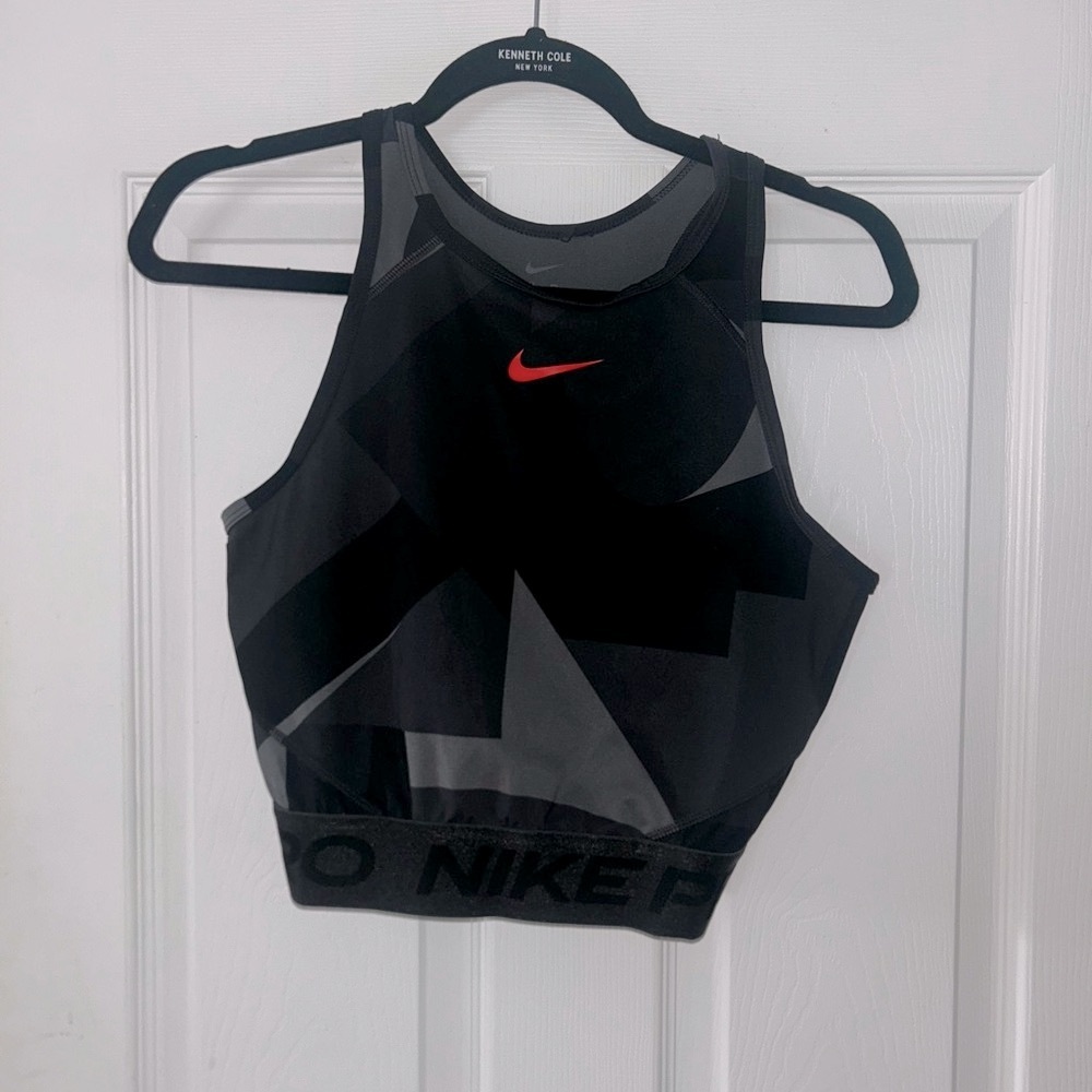 Nike Pro Dri-FIT Black Tank Top Medium - Picture 1 of 3